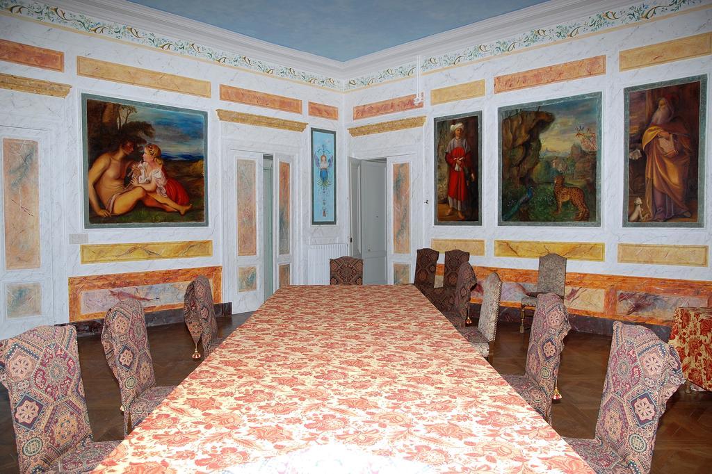 Chateau De Frasne ภายนอก รูปภาพ